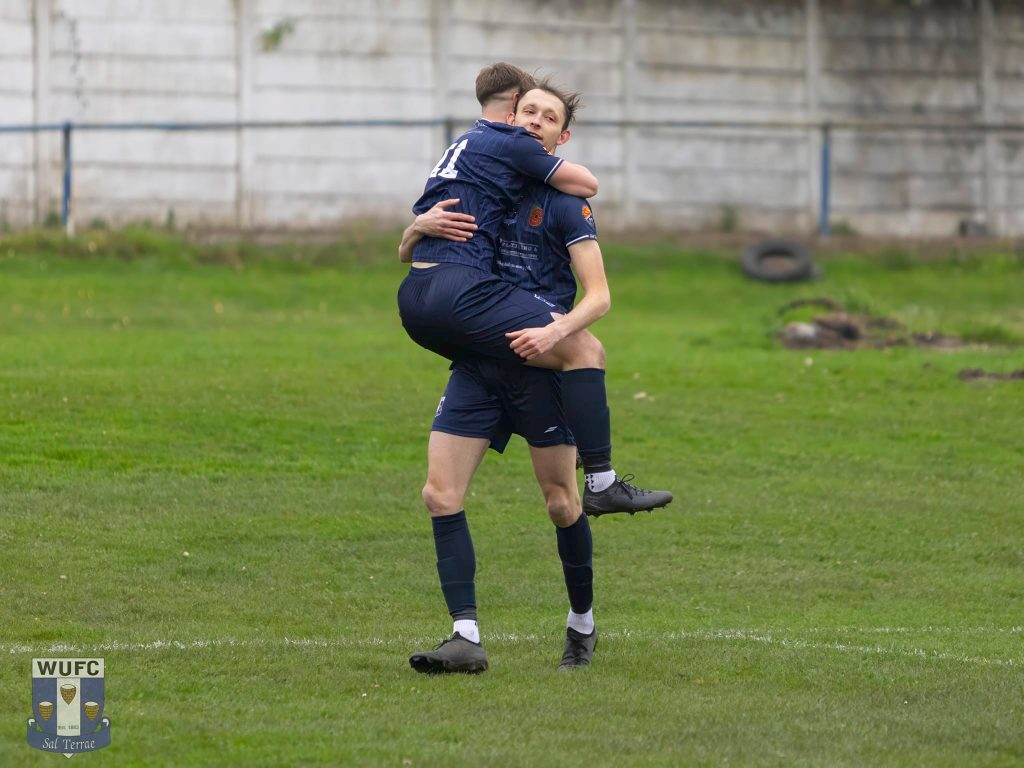 Winsford United eased into the FA Vase R3 draw after thrashing Darwen