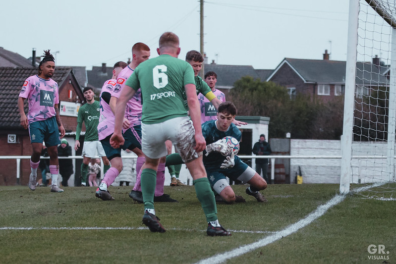 Holker Old Boys and Darwen drew 1-1 in the NWCFL First Division North