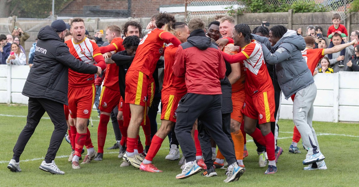NWC: Penalties see Droylsden, Villa into final